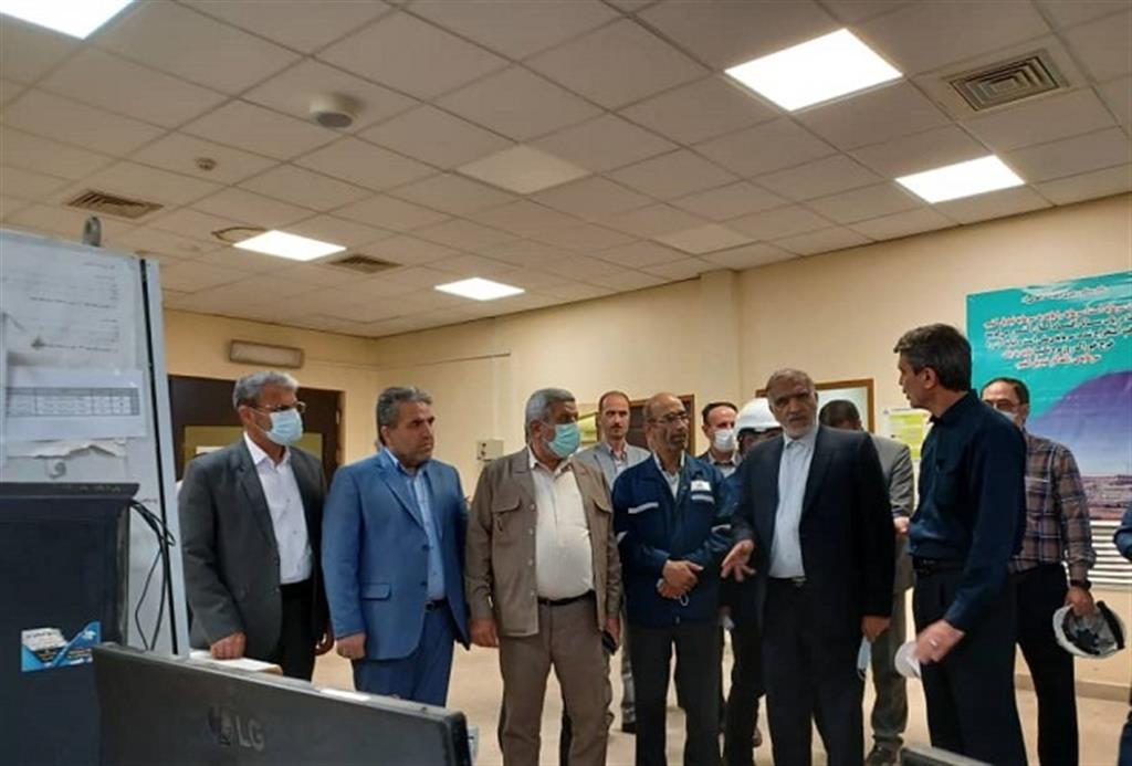 اعضای كمیسیون انرژی مجلس از واحد بهره‌برداری و نمك‌زدایی هفت شهیدان مسجدسلیمان بازدید كردند