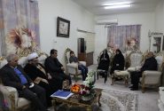 دیدار مشاور وزیر نفت از خانواده شهید مدافع حرم منطقه خوزستان
