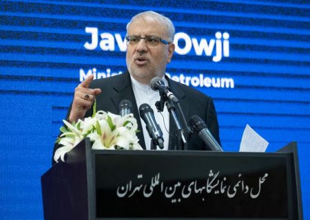 وزیر نفت در آیین گشایش هفدهمین نمایشگاه بین‌المللی ایران‌پلاست