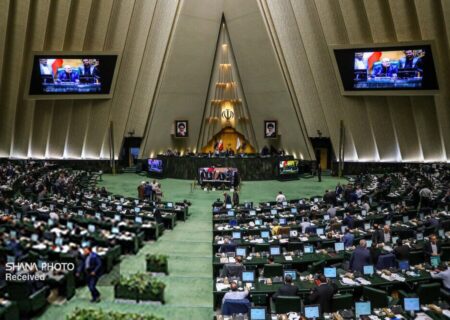 مجمع نمایندگان خوزستان در مجلس از وزیر پیشنهادی نفت حمایت می‌کنند