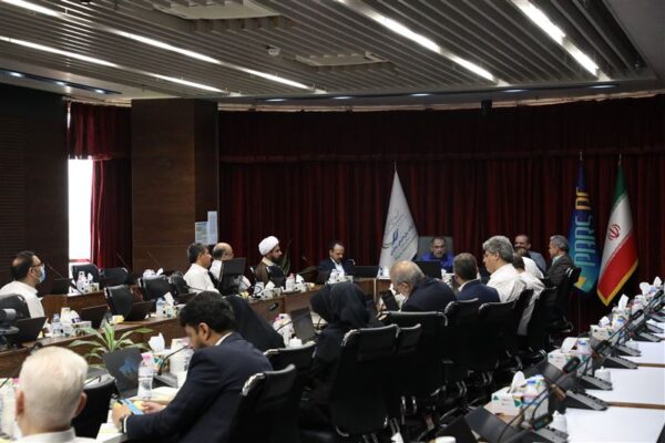 جلسه سربازرس و بازرسان ارشد اداره کل استان با مدیر عامل و روئسای امور پتروشیمی پارس
