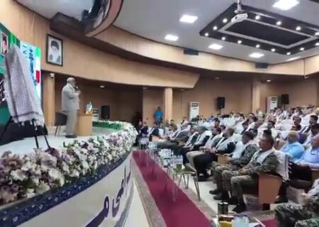 مراسم بزرگداشت هفته بسیج کارگری و تجلیل از کارگران در شرکت پتروشیمی مارون