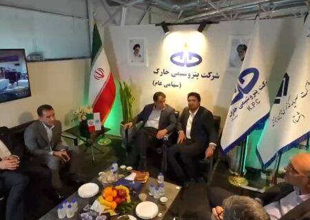 حضور دکتر محمدرضا سعیدی مدیرعامل محترم شرکت سرمایه‌گذاری تأمین اجتماعی (شستا) در غرفه پتروشیمی خارک