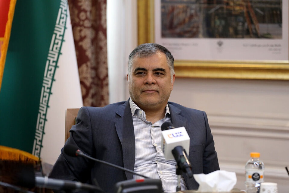 عیدانه وزیر نفت به کارکنان صنعت نفت/ رفع محدودیت سقف اول حقوق و مزایای مستمر