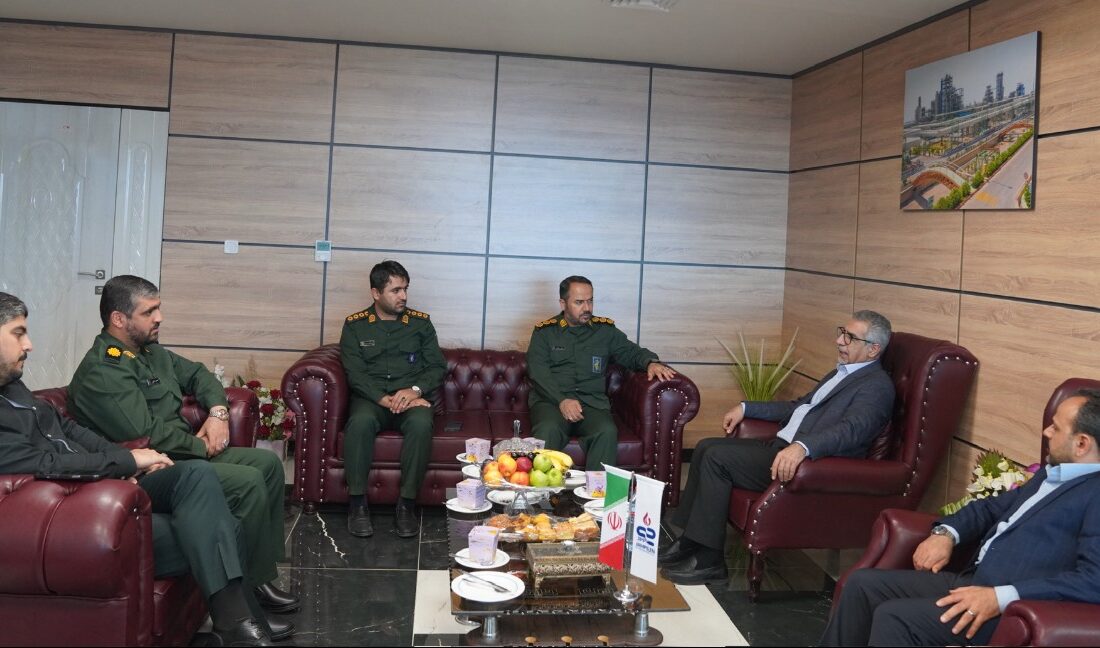 دیدار فرمانده سپاه شهرستان عسلویه با مدیرعامل پتروشیمی جم پیلن