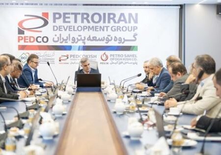تمدید اعتبار گواهینامه‌های سیستم مدیریت یکپارچه در پتروایران