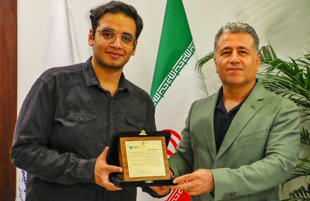 تقدیر مدیرعامل پتروشیمی پارس از دانش‌آموز بوشهریِ رتبه اول کنکور سراسری