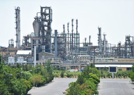 مدیریت موفق عرضه، تنوع سازی محصولات و موقعیت رقابتی مستحکم پتروشیمی تبریز در بورس کالا