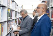 بازدید مدیرعامل گروه توسعه پتروایران از کتابخانه عمومی پارکشهر به مناسبت روز کتاب و کتابخوانی