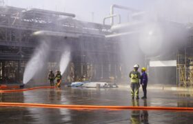 مانور ترکیبی دور میزی و میدانی در پتروشیمی بندرامام برگزار شد