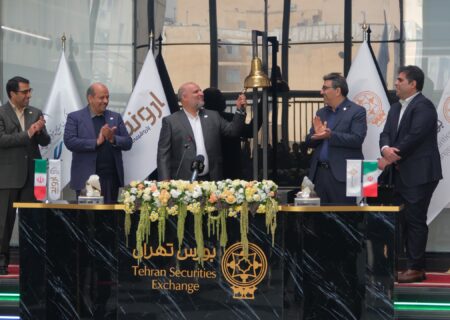 سهام پتروشیمی اروند به‌عنوان ششصد و بیست و هفتمین شرکت در بورس تهران عرضه شد