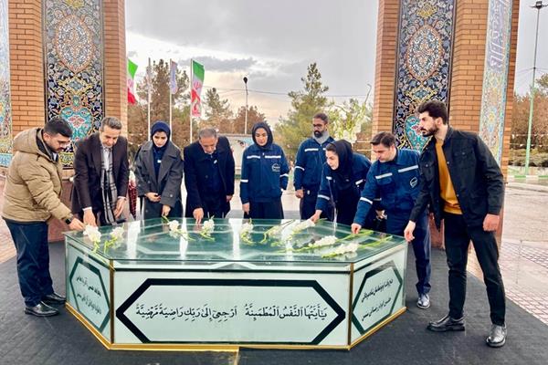 تجدید میثاق مدیرعامل پتروشیمی ارومیه با آرمانهای شهدا در آستانه یومالله ۲۲ بهمن