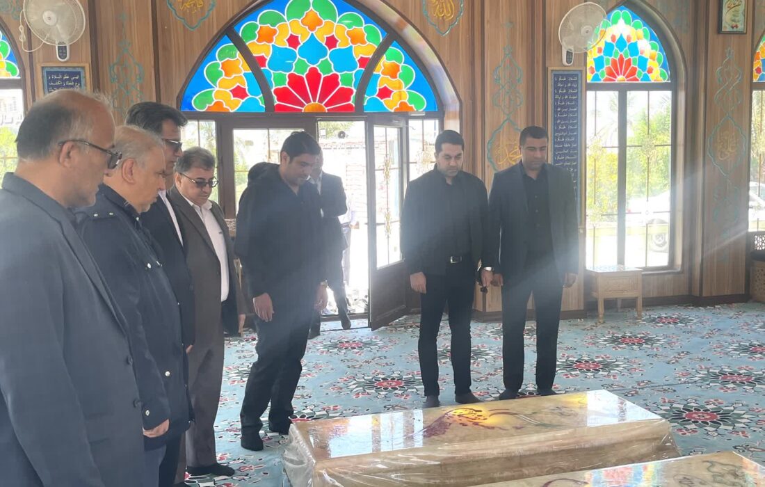 تجلیل مدیرعامل پتروشیمی کیمیای پارس خاورمیانه از مقام شامخ شهید، در کنگان