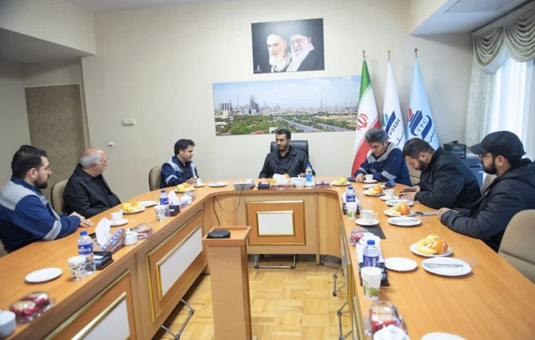 متفكرآزاد بر تسریع بازسازی پتروشیمی تبریز با اتكا به توان داخلی تأكید كرد