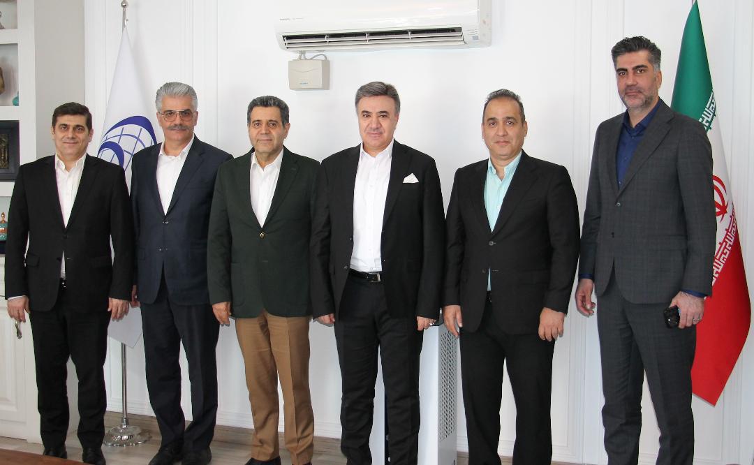 گام بلند برای تأمین ۲۰ هزار تن مواد اولیه صنایع آرایشی و بهداشتی