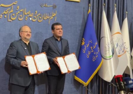 انعقاد بزرگترین قرارداد تولید بار اول توسط هلدینگ خلیج فارس/امضای شریعتمداری و افشین پای تفاهمنامه «فارس» با معاونت علمی ریاست‌جمهوری