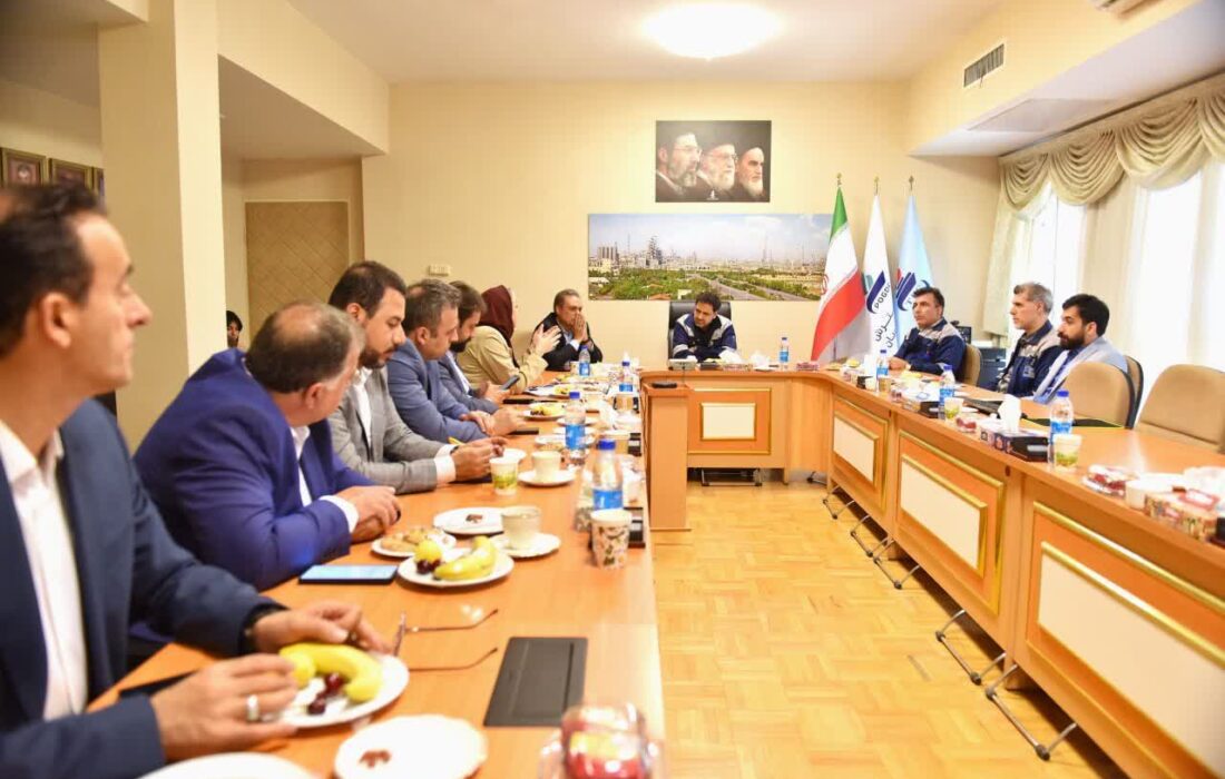حمایت از پروژههای توسعهای پتروشیمی تبریز؛ محور گفتوگوی مدیران عامل بانک گردشگری و پتروشیمی تبریز