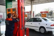 دولت فعلا از اصلاح قیمت بنزین صرف‌نظر کرد