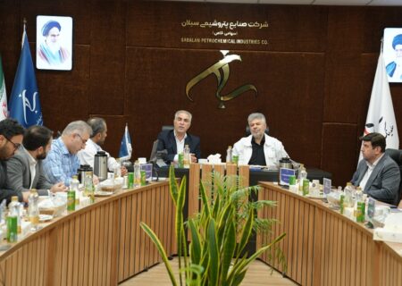 بازدید مسئول حفاظت کارکنان موسسه صندوق ذخیره فرهنگیان از پتروشیمی سبلان