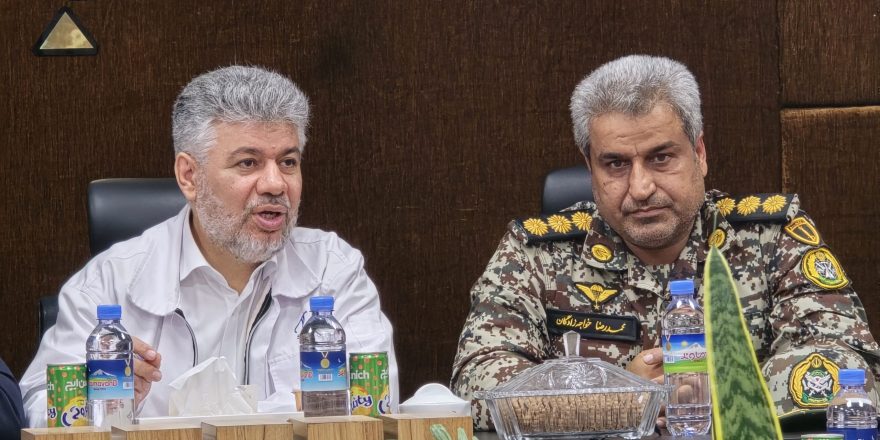 قدردانی جانشین پدافند هوایی ارتش بندر طاهری از همیاری کارکنان پتروشیمی سبلان در جنگ رمضان