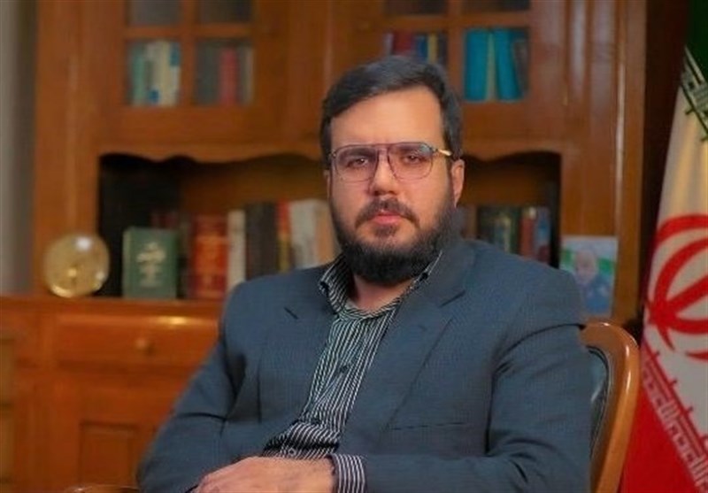 دکتر ظهیر حیدری نژاد، يكي از متخصصان و نخبگان بومي استان کرمانشاه مدير عامل پتروشيمي كرمانشاه شد