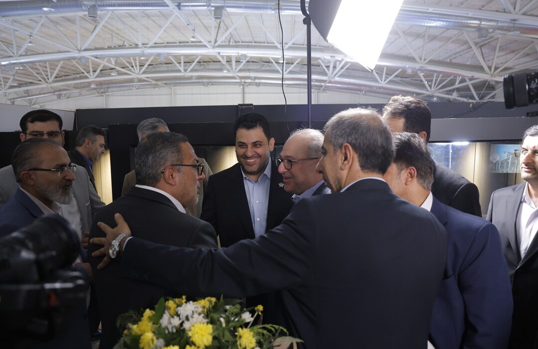 نبض سالن ۳۸B در دستان مروارید درخشان خلیج فارس