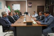 بانک ملی در کنار پتروشیمی ایلام قرار دارد