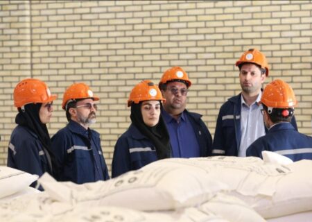 بازدید مدیرعامل شرکت پتروشیمی ارومیه از واحد PAC