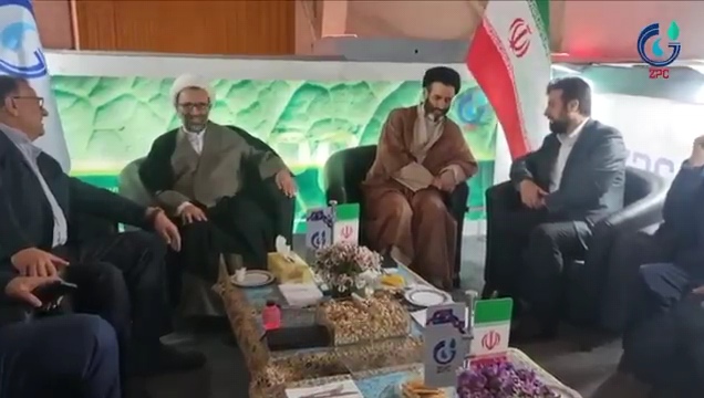 بازدید جناب دکتر حسینی کیا، نائب رئیس کمیسیون صنایع مجلس و جناب دکتر حسین زاده رئیس هیأت رئیسه‌ی صندوق بازنشستگی وزارت نفت از شرکت پتروشیمی زاگرس