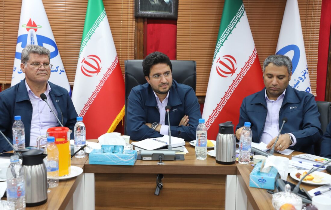 مدیرعامل پتروشیمی خارک بر وظیفه خبرنگاران در «کشف و بیان حقیقت» تاکید کرد