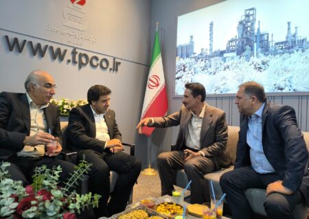 رایزنی‌های پرثمر پتروشیمی تبریز در روز نخست ایران پلاست؛ از استقبال گسترده مدیران صنعت تا معرفی توانمندی‌ها و محصولات به مشتریان