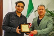 تقدیر مدیرعامل پتروشیمی پارس از دانش‌آموز بوشهریِ رتبه اول کنکور سراسری