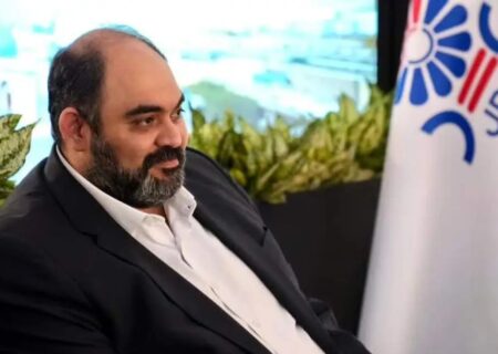 حضور دکتر امیر اکبری در غرفه پتروشیمی جم: ایران پلاست، نمایش فناوری ها، نوآوری ها و توسعه صادرات