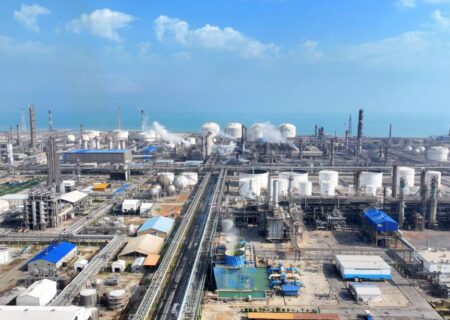 کسب رتبه دوم فروش پتروشیمی بندرامام در بازار بورس کالا و انرژی بین شرکت‌ های هلدینگ خلیج فارس