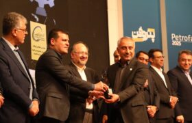درخشش دوباره بندرامام در پتروفن ۱۴۰۴؛ دو جایزه مهم نوآوری به پتروشیمی بندرامام اهدا شد
