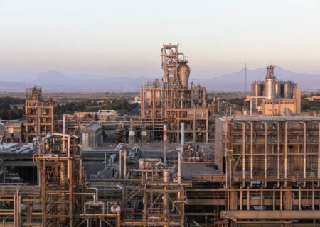 رشد ۱۶ درصدی معاملات؛ پتروشیمی تبریز یکی از پربازده‌ترین ماه‌های سال را ثبت کرد