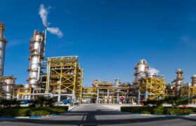 پتروشیمی مروارید با افزایش ۳۱ درصدی درآمد، نیمه نخست سال ۱۴۰۴ را پشت سر گذاشت