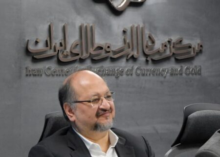 بانک مرکزی مسیر تأمین مالی یک‌میلیارددلاری پتروشیمی‌ها را هموار کرد/تأمین مالی ۵۰۰ میلیون‌دلاری از محل ارزهای صادراتی شرکت‌های هلدینگ خلیج‌فارس با پیش‌فروش ارز صادراتی