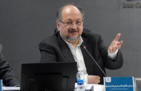 محمد شریعتمداری در مراسم رونمایی از اوراق مرابحه ارزی پتروشیمی بندر امام: با بهره‌برداری از طرح کلرآلکالی، سالانه ۴۰۰ میلیون دلار به درآمد ارزی این شرکت افزوده می‌شود