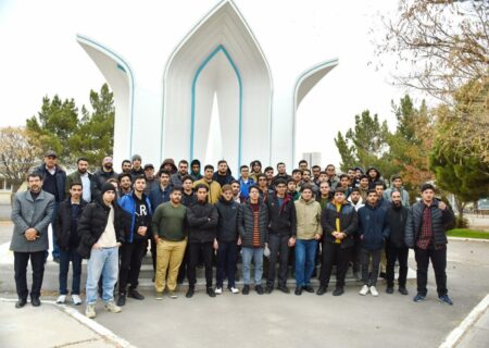 تشریح رویکردهای دانش‌بنیان، توسعه‌ای و مسئولیت اجتماعی پتروشیمی تبریز به دانشجویان دانشگاه صنعتی شریف