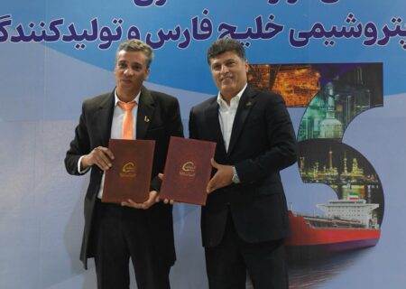 در سومین رویداد ایران پتروکم امضا شد؛ ساخت وکیوم پمپ VP-1414 پتروشیمی شهید تندگویان به همت داخلی‌ها
