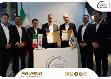 امضای ۱۸ قرارداد و تفاهم‌نامه پتروشیمی اروند با شرکت‌های دانش‌بنیان در نخستین روز ایران پتروکم ۱۴۰۴