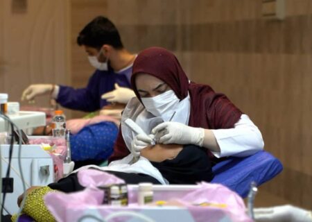 بیش از ۳۵۰۰ خدمت درمانی رایگان در دهه فجر؛ استقرار گروه جهادی «خادمین بی‌نام مردم» با پشتیبانی پتروشیمی پردیس در عسلویه