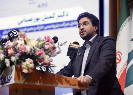 پورضیایی: پتروشیمی خارک ظرفیت تبدیل‌شدن به هاب فرآورشی کشور را دارد