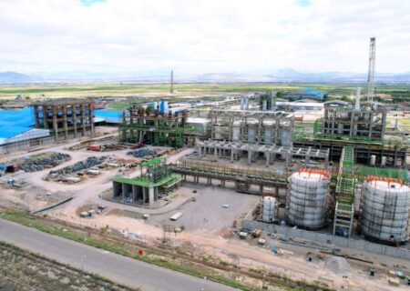 پیشرفت همزمان پروژه‌های کلیدی پتروشیمی تبریز؛ جهش تولید با دانش بومی