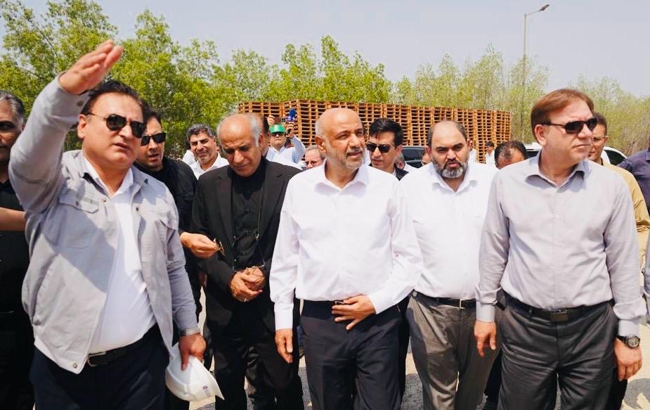 بازدید احمد میدری از واحد پلیاتیلن سنگین مهر سابق؛ آغاز فصل جدید فعالیت پس از تعیین تکلیف نهایی مالکیت