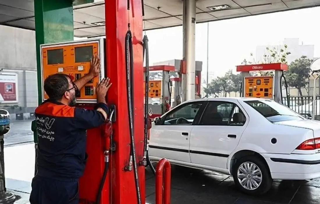 دولت فعلا از اصلاح قیمت بنزین صرف‌نظر کرد