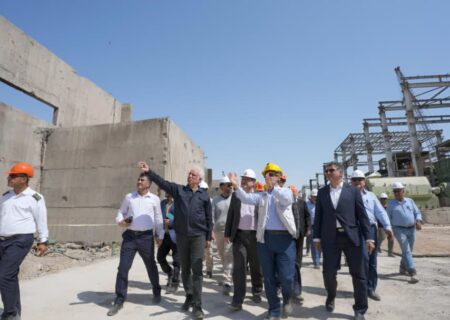 شاکری: بازسازی فجر انرژی، یک پروژه ملی است و نیازمند همکاری همه دستگاه‌هاست/ حجم حملات و تخریب دشمن در فجر انرژی از هر جای دیگر بالاتر بوده است