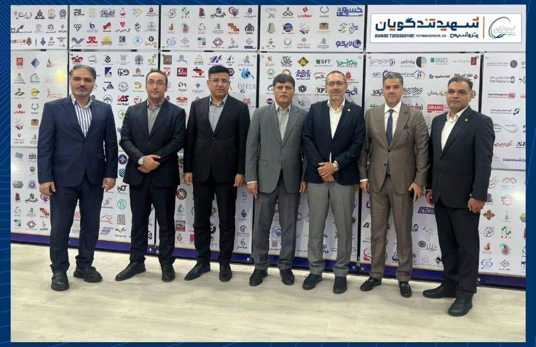 تأمین مواد اولیه و افزایش عرضه؛ محور نشست مدیرعامل پتروشیمی شهید تندگویان با فعالان صنعت نساجی